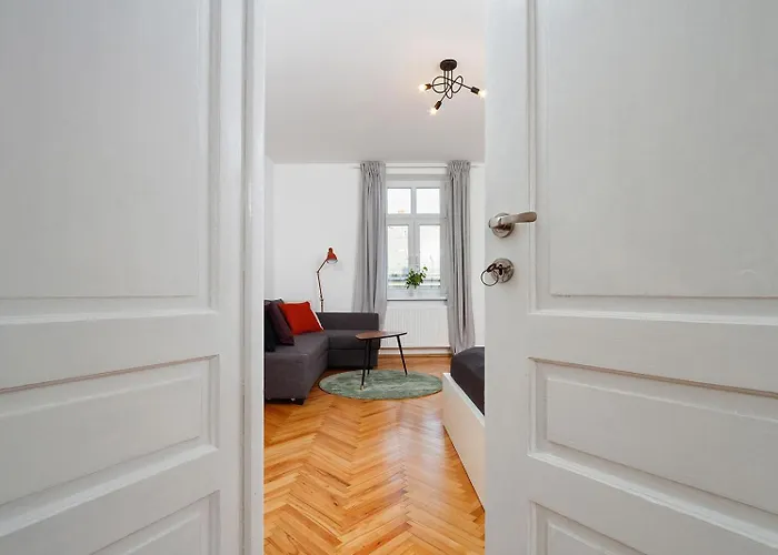 2 Bedroom Apartment - Old Town - Zwierzyniecka 8 Street
